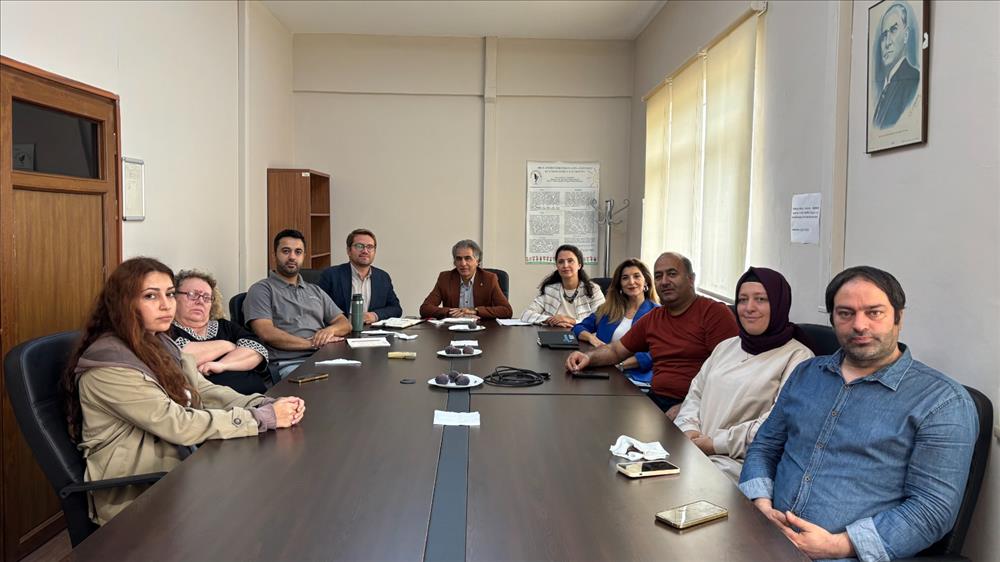 Fakültemiz İdari Personeli ile Toplantı Düzenlendi
